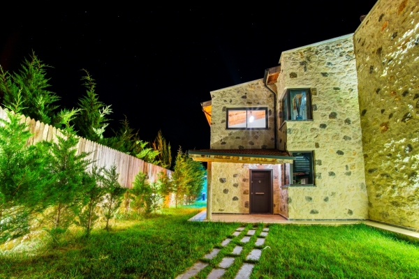 Villa Faik Bey Konağı