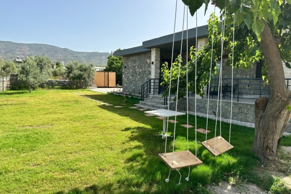 Maison en pierre Kayra