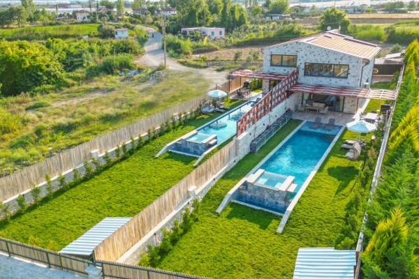 Villa Faik Bey Konağı 